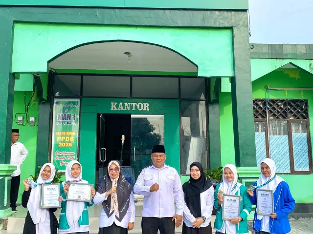 MAN 1 Kota Palu Sabet 4 Medali di Olimpiade Sains Siswa Indonesia 2025