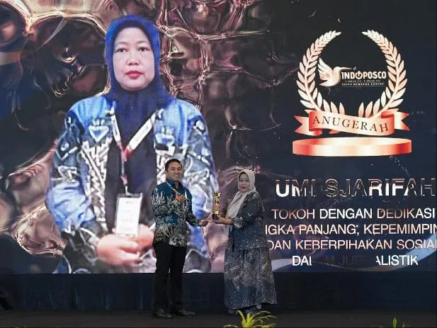 Umi Sjarifah Terima Anugerah INDOPOSCO 2026 atas Dedikasi dalam Jurnalistik