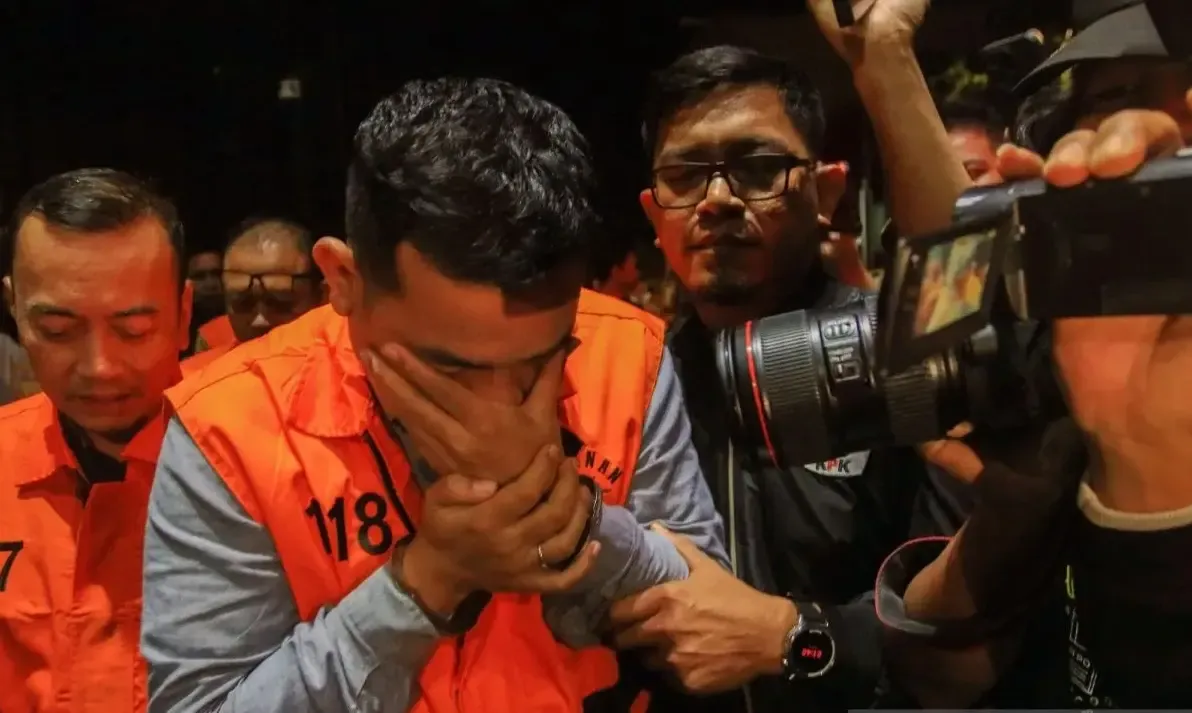 Pemilik Blueray Cargo Serahkan Diri ke KPK Terkait Skandal Suap Bea Cukai