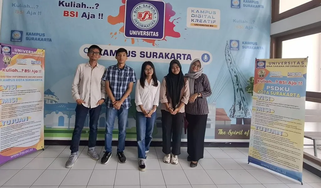 UBSI Solo Fasilitasi Siswa SMK Magang di Industri Kreatif Digital