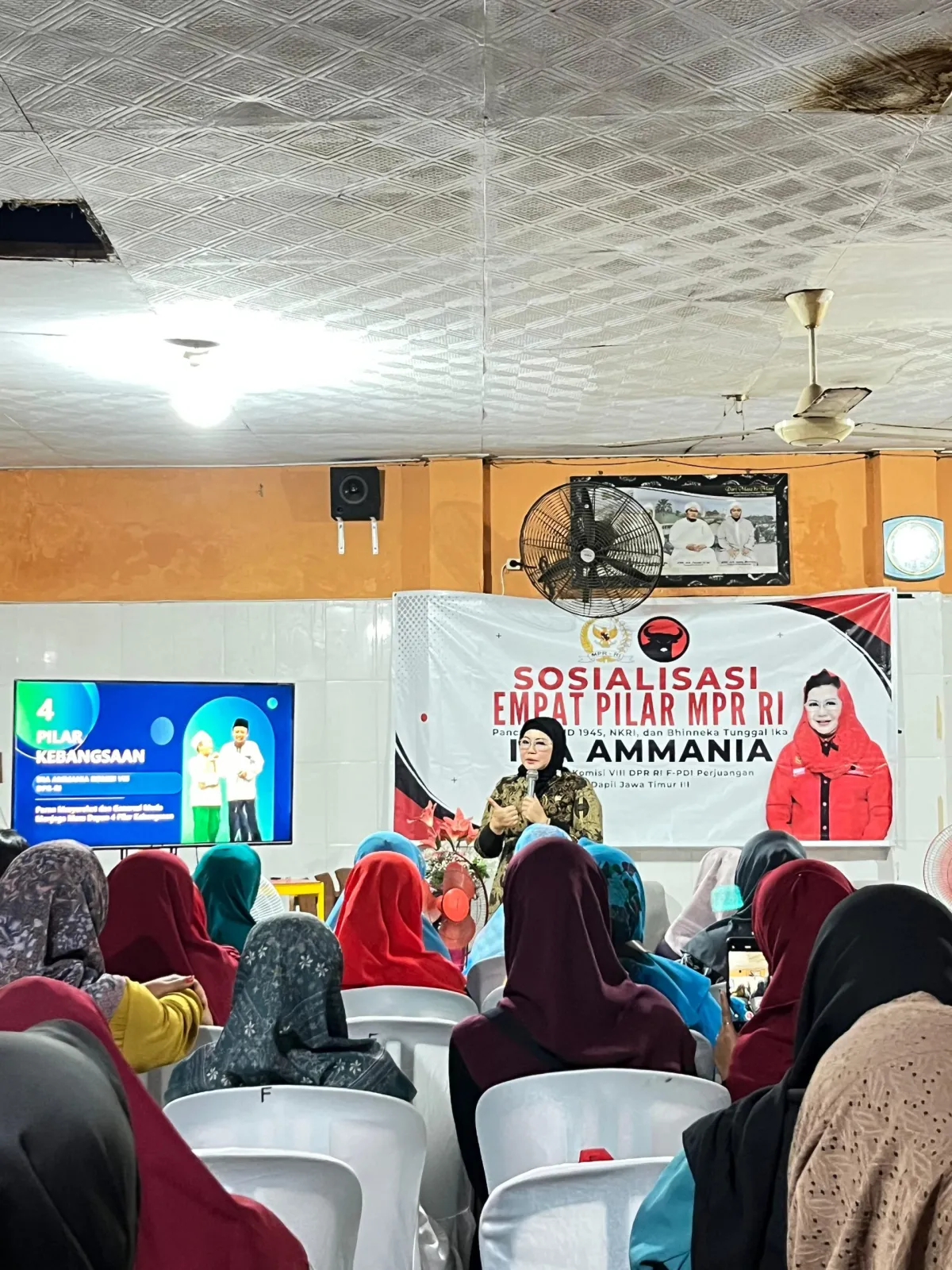 Ina Ammania Sosialisasikan Empat Pilar MPR RI untuk Penguatan Pendidikan Karakter di Ketapang