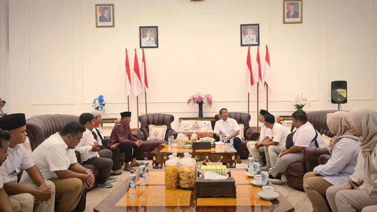 Relawan Santri Rayakan HUT Gerindra ke-18 Bersama Bupati Bojonegoro