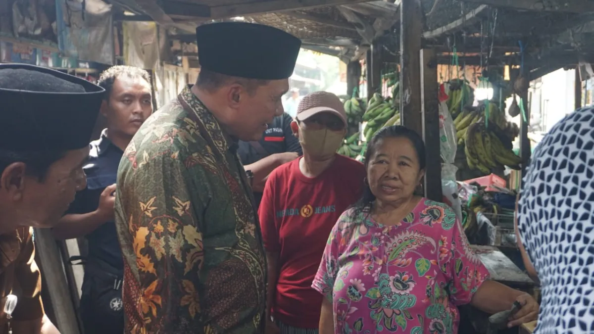 Bambang Haryo Tinjau Pasar Ngaban untuk Pantau Harga Sembako Menjelang Tahun Baru 2026