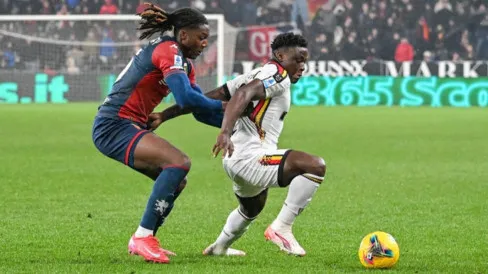 Inter Milan dan Juventus Siaga Berebut Bek Muda Genoa