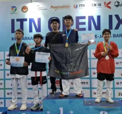 Sudesha Anand Raih Perak di Kejuaraan Taekwondo Se-Jawa Barat