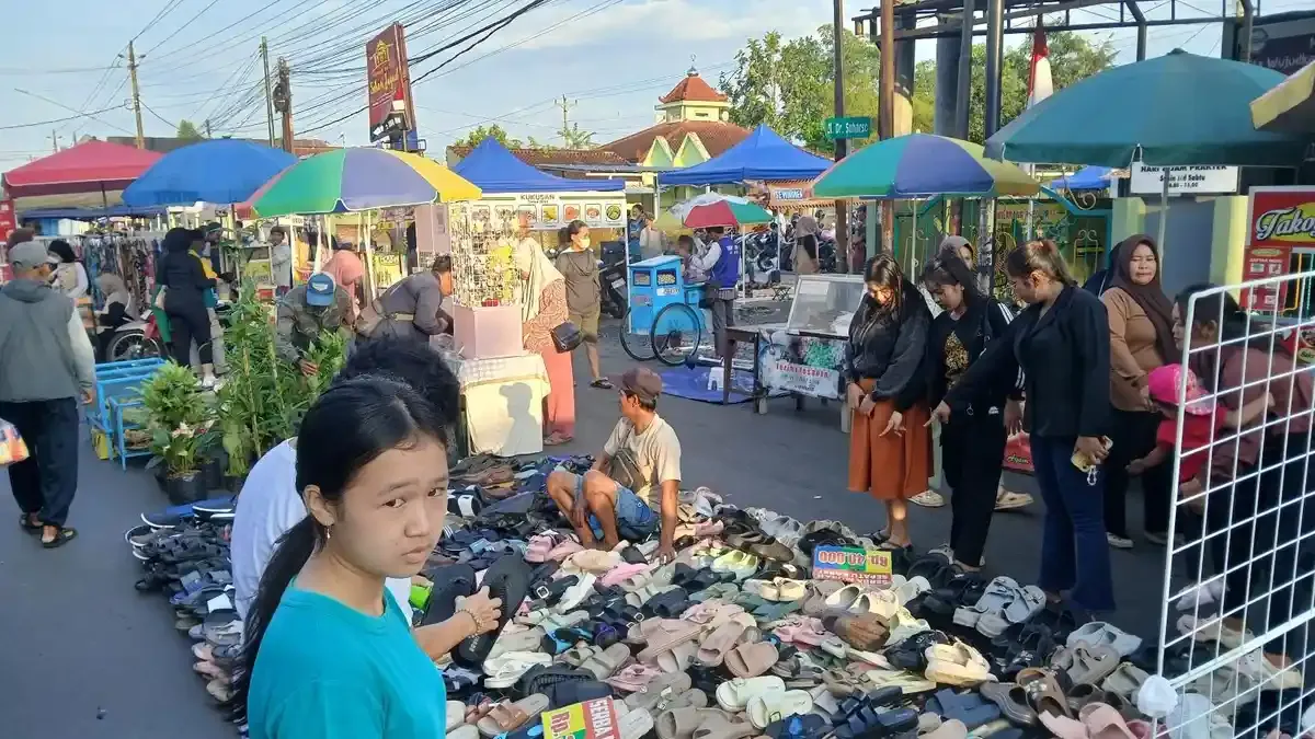 Pasar Minggon: Surga Kuliner dan Fesyen di CFD GOR Satria Purwokerto