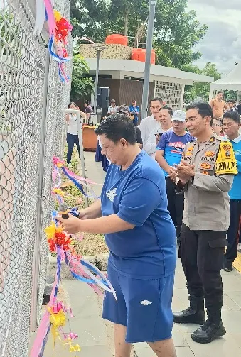 Bupati Samosir Resmikan Lapangan Basket di Water Front City