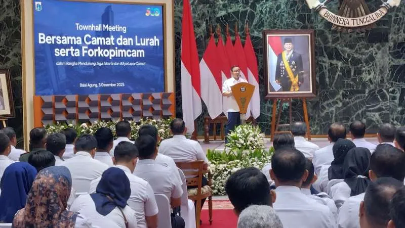 Gubernur Pramono Izinkan Dekorasi Natal Sejak Awal untuk Semarakkan Perayaan