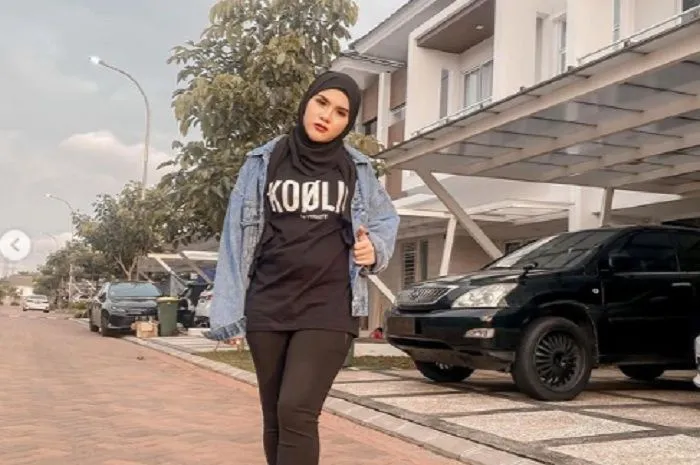 Evelyn Nada Anjani dan Reza Surya: Awal Perkenalan yang Menarik