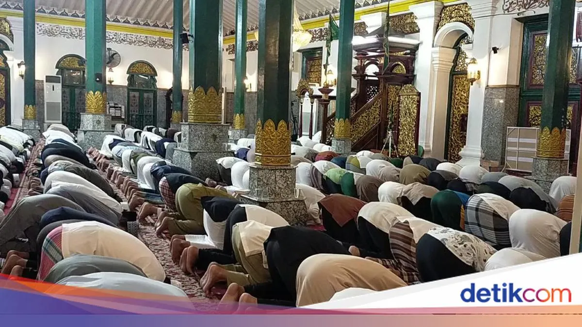 Jadwal Salat Hari Ini di Denpasar, 8 Februari 2026