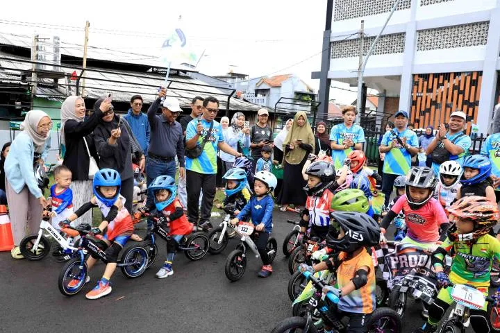 Wali Kota Tangerang Dorong Gaya Hidup Sehat Anak Melalui Latihan Push Bike