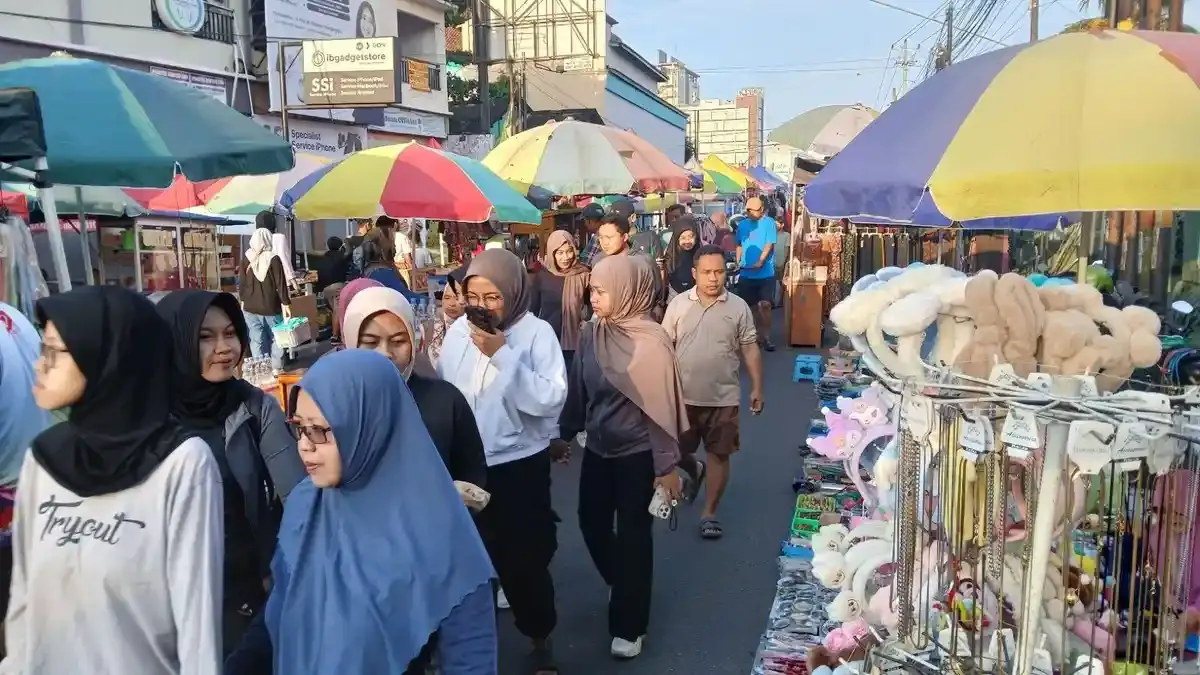Pasar Minggon GOR Satria Purwokerto Jadi Destinasi Kuliner dan Belanja Akhir Pekan