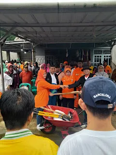 Warga Ragunan Gelar Kerja Bakti untuk Kebersihan Lingkungan