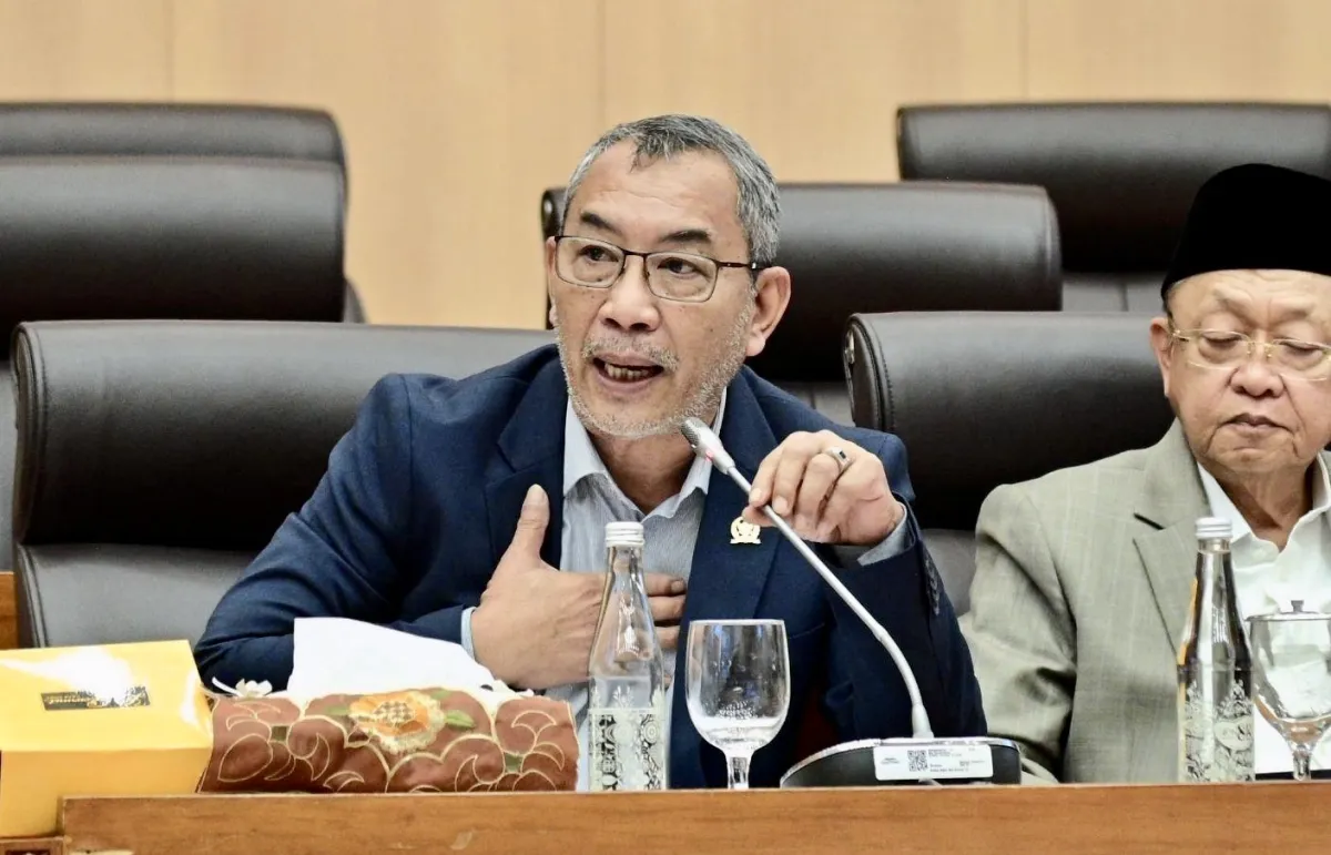 Alfons Manibui Dorong PLN Tingkatkan Tanggung Jawab Sosial dan Lingkungan