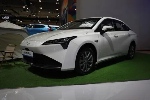 AION Indonesia Luncurkan Teknologi Canggih Kendaraan Listrik di GIIAS 2024