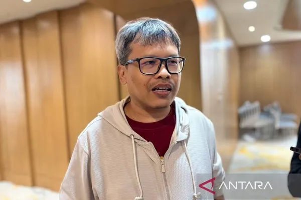 Eka Kurniawan Berikan Tips Menulis untuk Penulis Pemula