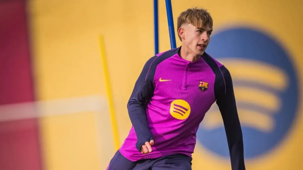 Hansi Flick Terus Dukung Tommy Marques Meski Belum Debut di Barcelona