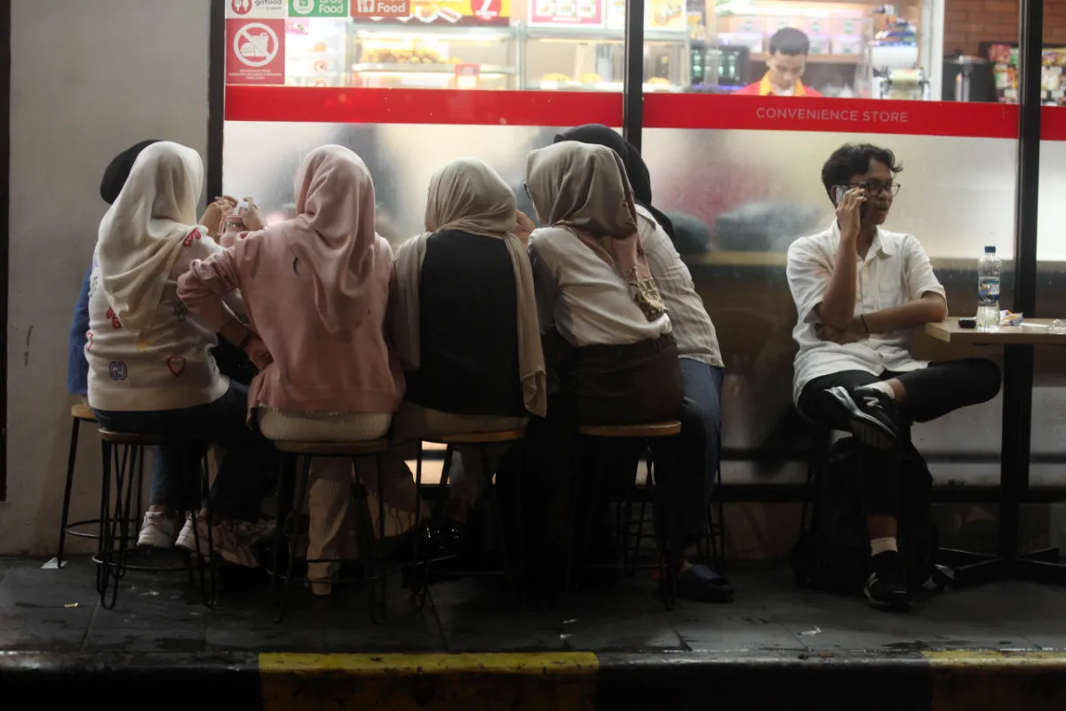 Nongkrong: Gaya Hidup Baru Generasi Z di Indonesia
