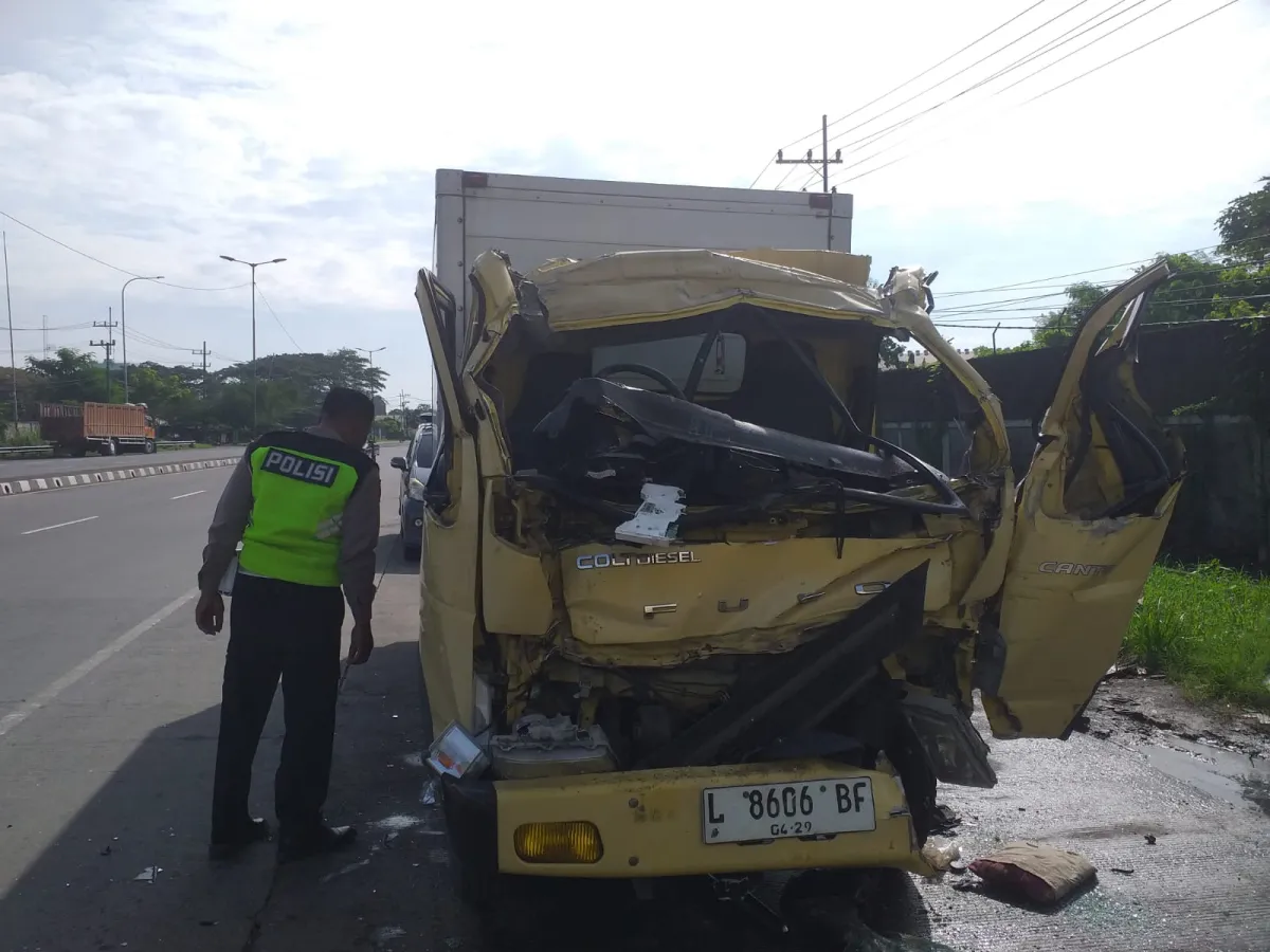 Kecelakaan Maut Libatkan Dua Truk di Sidoarjo, Satu Orang Tewas