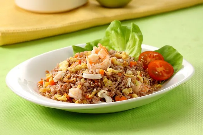 Nasi Goreng Seafood Beras Merah: Cita Rasa Oriental yang Praktis