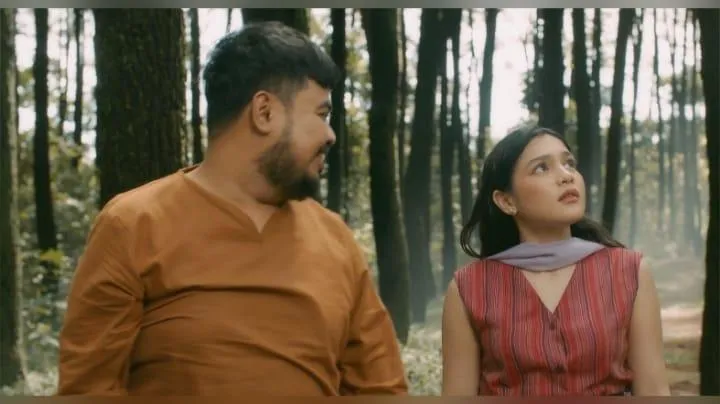 Davina Karamoy dan Rigen Rakelna Berkolaborasi dalam Film Komedi 'Kang Solah from Kang Mak x Nenek Gayung'