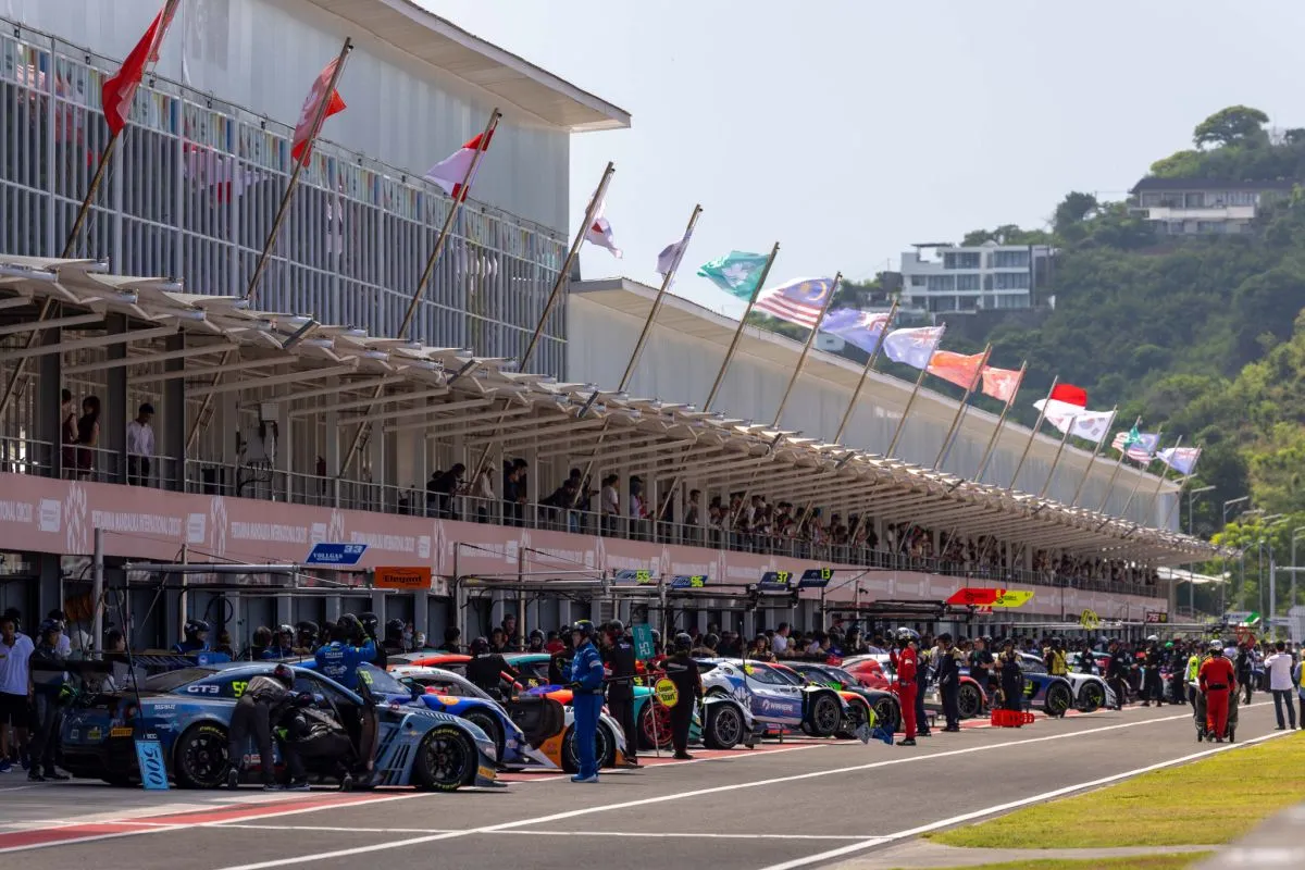 Sirkuit Mandalika Tuan Rumah GT World Challenge Asia 2026