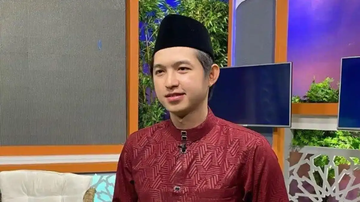 Menggali Latar Belakang Dennis Lim, Santri Aa Gym Keturunan Tionghoa yang Menjadi Pendakwah