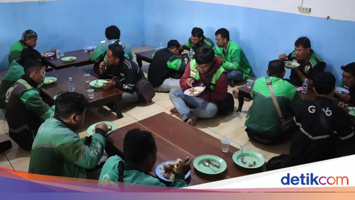 Polres Subang Berikan Makan Siang Gratis untuk Driver Ojol sebagai Bentuk Kepedulian