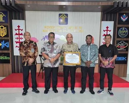 Pemkab Kepulauan Aru Raih Penghargaan dari Kemenkumham dan UHC Award 2026