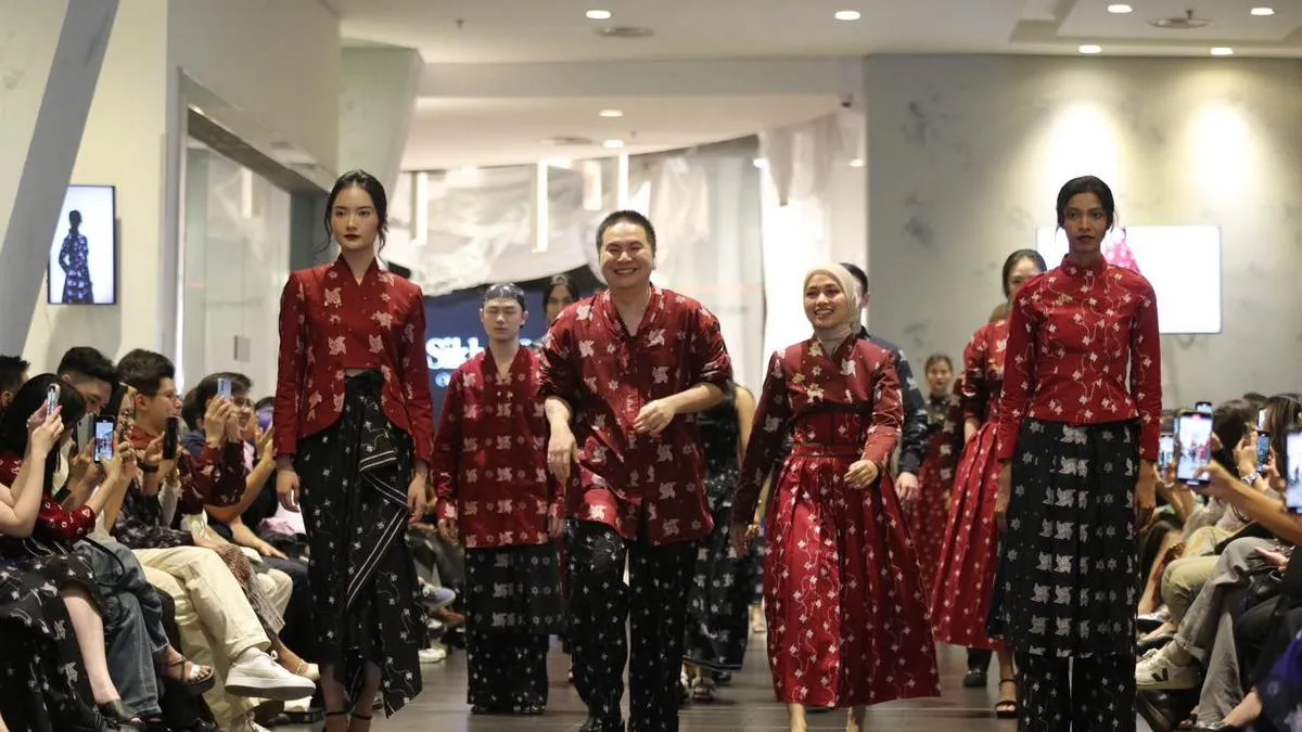 Rok Batik High Waist Wilsen Willim Jadi Favorit Selebritas di Cannes