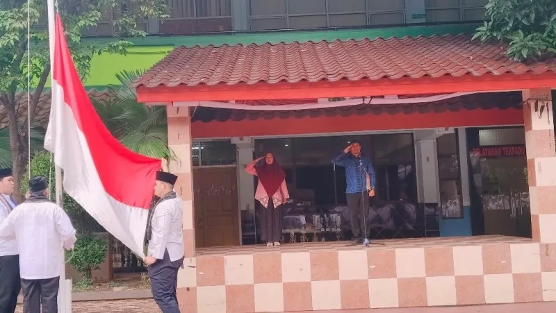 MAN 3 Jakarta Pusat Rayakan Hari Guru Nasional 2025 dengan Tema 'Guru Hebat Indonesia Kuat'