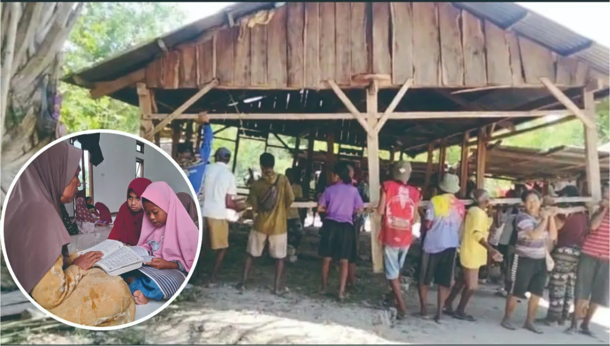 Gotong Royong Warga Fatumetan, Tunjukkan Toleransi Beragama dengan Renovasi Rumah Ustadzah
