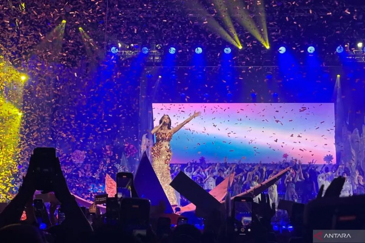 Konser KOMA Mahalini: Harmoni Musik dan Visual Alam yang Mengharukan