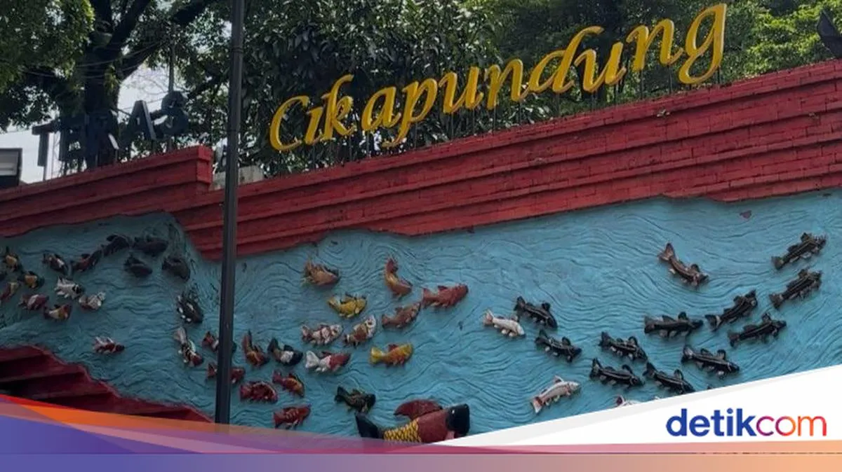 Teras Cikapundung: Suasana Tenang di Tengah Keramaian Kota Bandung