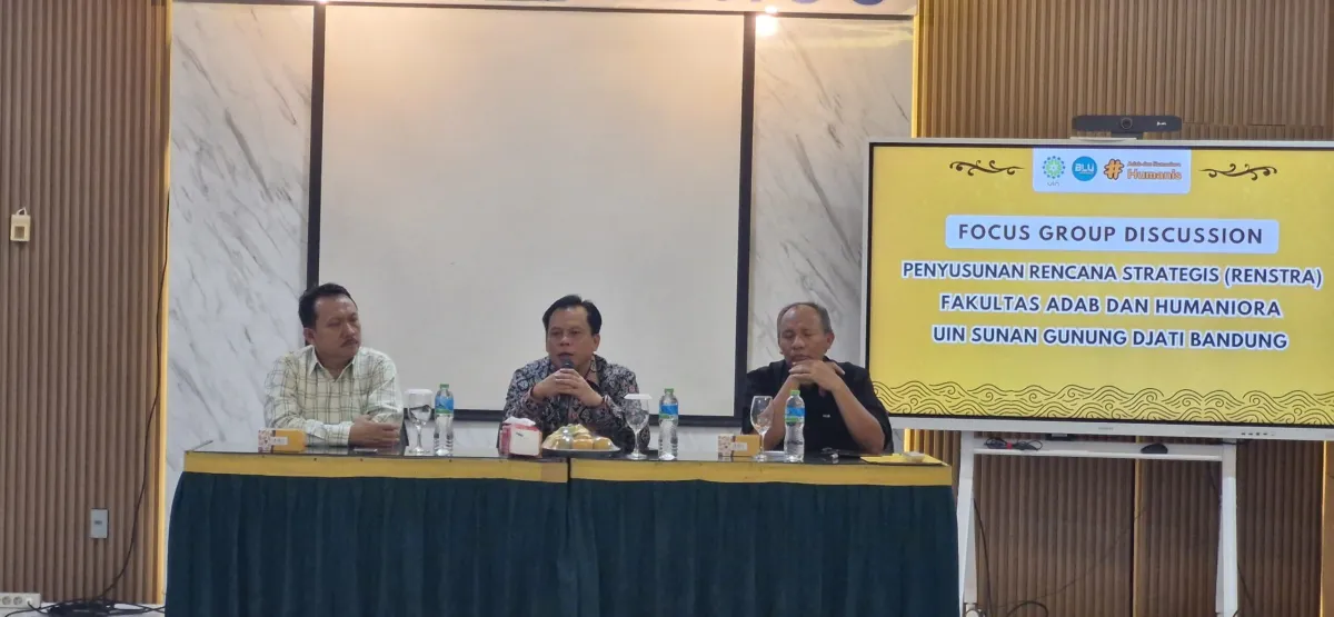 Wakil Rektor II Resmikan FGD Penyusunan Rencana Strategis FAH: Menyongsong Transformasi Kebijakan Strategis