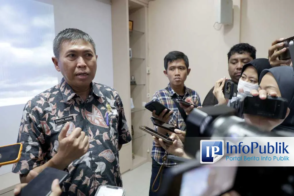 Sampah Sebabkan Banjir, Dinas Siagakan Tim 24 Jam di Surabaya