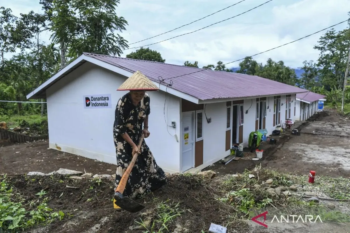 Mahasiswa PTIK Berbagi Daging Meugang Bersama Warga Terdampak Banjir di Aceh