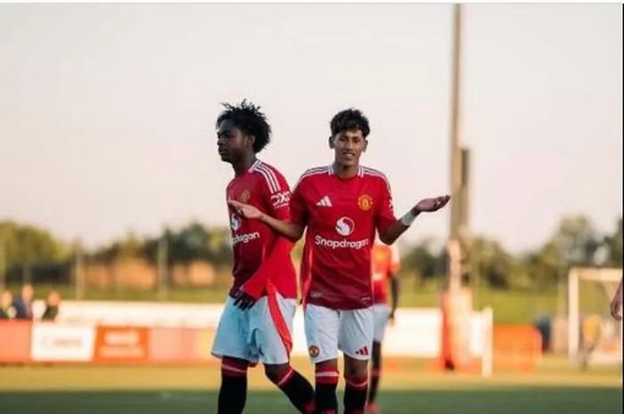 Joseph Junior Gabriel Tak Bisa Tampil di Liga Inggris 2025-2026 Meski Berlatih Bersama Tim Utama Man United