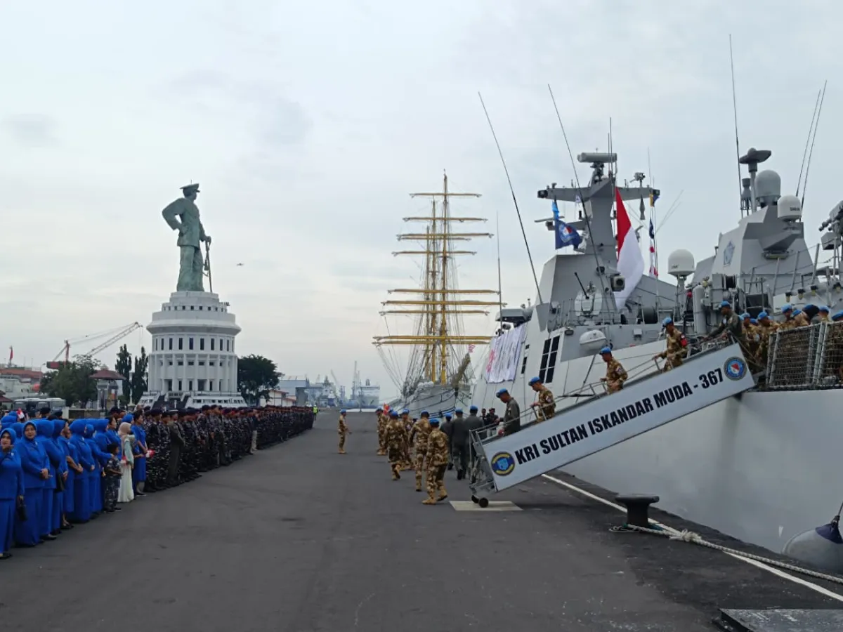 KRI SIM-367 Kembali ke Surabaya Usai Sukses Jalankan Misi Perdamaian di Lebanon