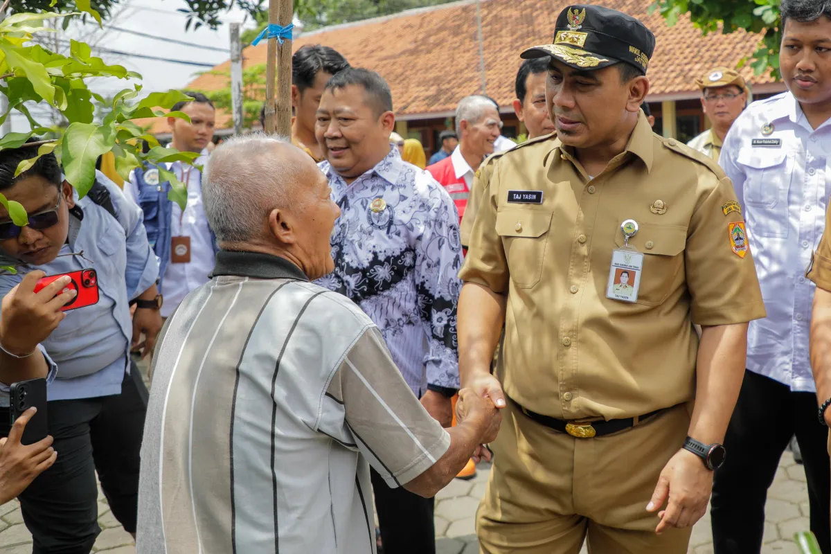 Kebutuhan Logistik Pengungsi Banjir Pekalongan Terpenuhi dengan Baik