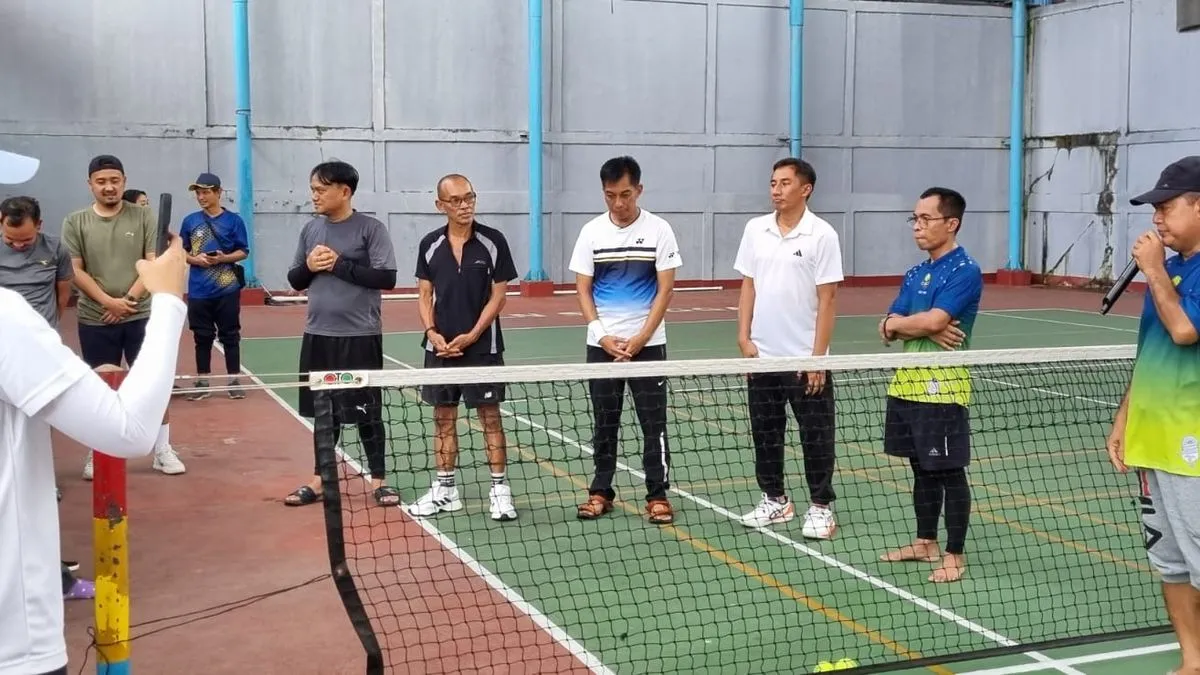 Pertandingan Tenis Persahabatan Antara Sanggau dan Sekadau