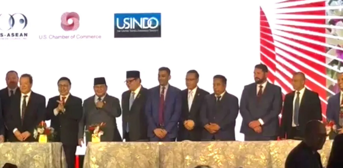 Presiden Prabowo Saksikan Perjanjian Bisnis Energi Hijau dan Semikonduktor di Batam