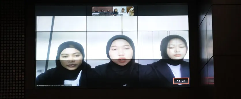Uji Materiil Tuntut Sanksi Keterwakilan Perempuan dalam Pemilu