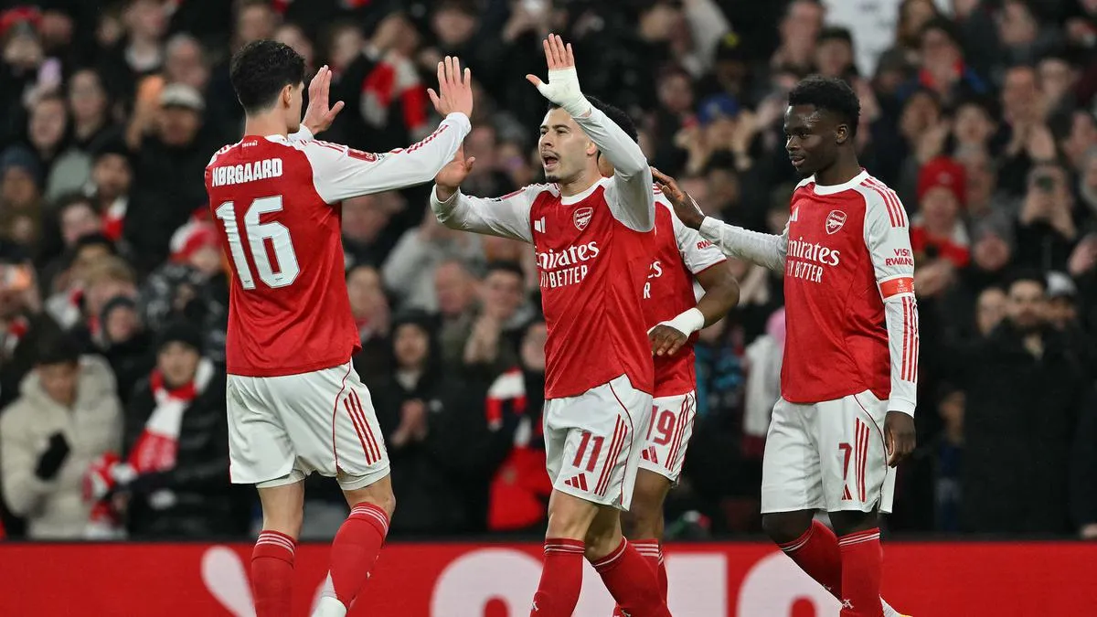 Arsenal Pertahankan Puncak Klasemen Liga Inggris, Manchester United Terus Jaga Jarak