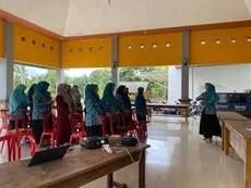 Edukasi Bahaya Pinjaman Online untuk PKK Desa Pucakwangi