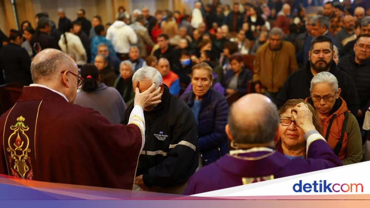 Misa Rabu Abu Menandai Awal Prapaskah bagi Umat Katolik
