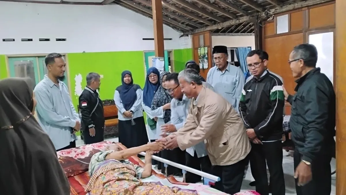 MTsN 9 Sleman Tunjukkan Kepedulian Melalui Kunjungan Sosial di Bantul