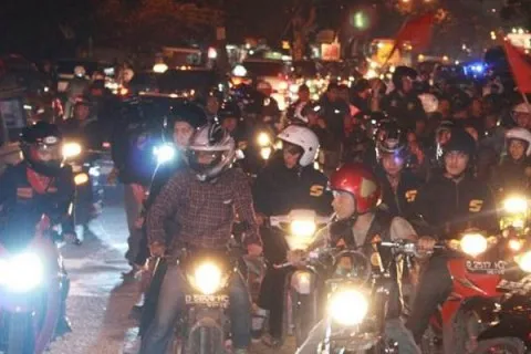 Polisi Makassar Tegas Hentikan Konvoi Sahur dan Balap Liar Selama Ramadan