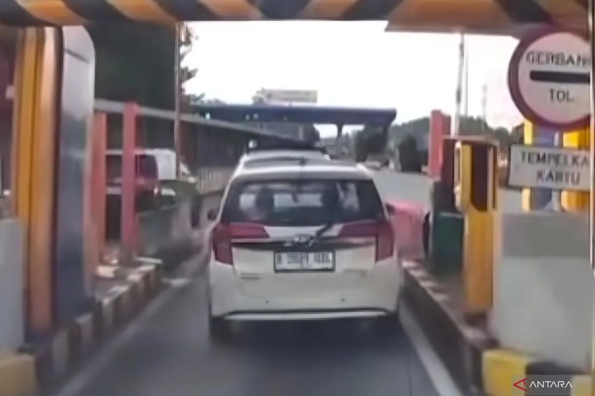 Tindakan Tegas Polda Metro Jaya Terhadap Pengemudi yang Menerobos Gerbang Tol di Depok