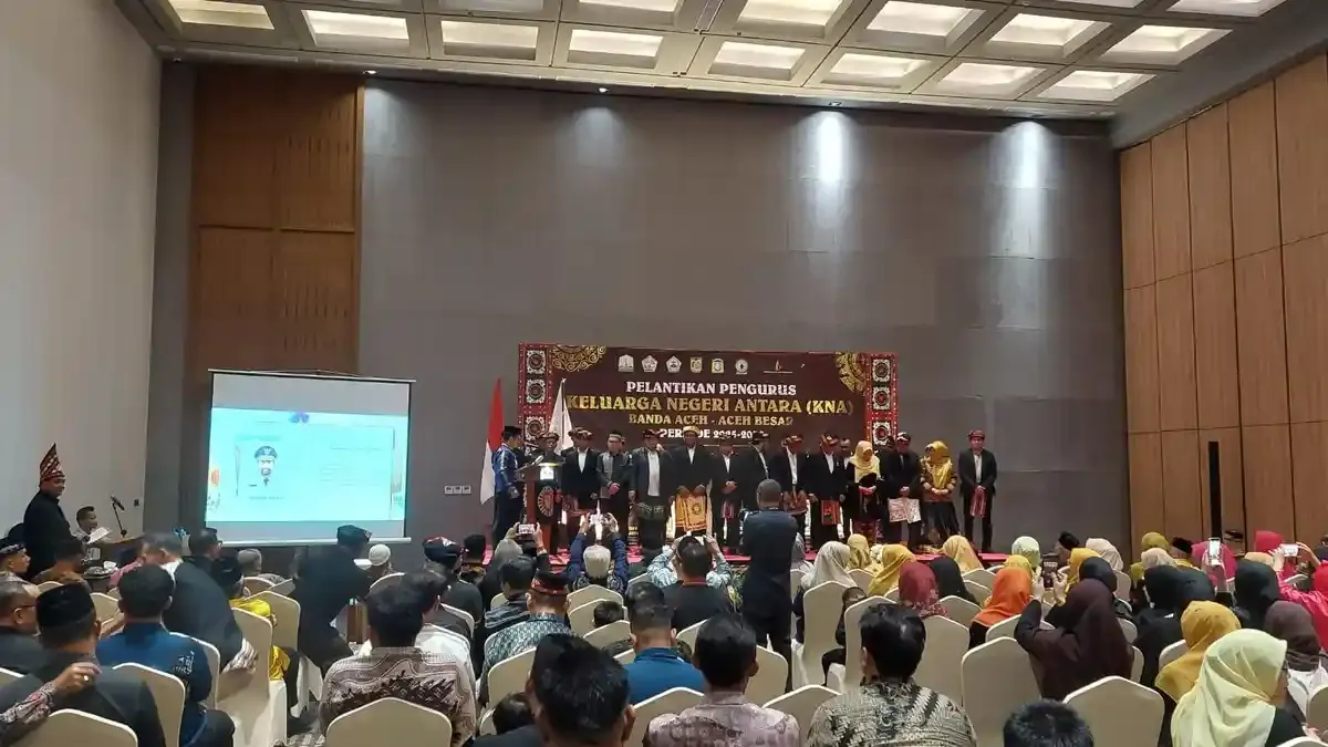 Gubernur Aceh Lantik Pengurus Keluarga Negeri Antara Periode 2025-2030